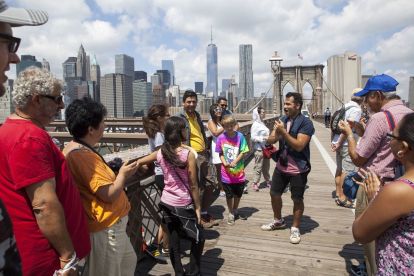 Brooklyn Bridge and DUMBO Neighborhood Walking Tour