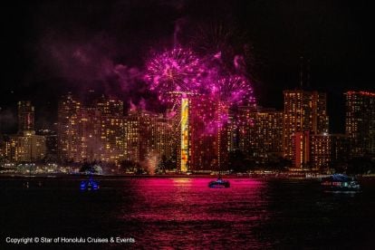 Three Star Sunset Dinner & Show Cruise