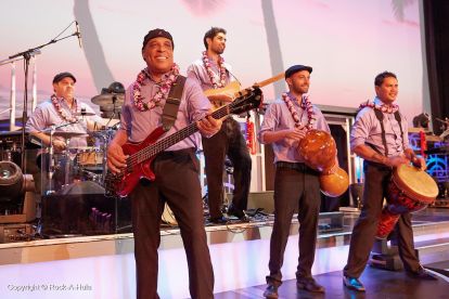 Waikiki Luau with Rock a Hula Show